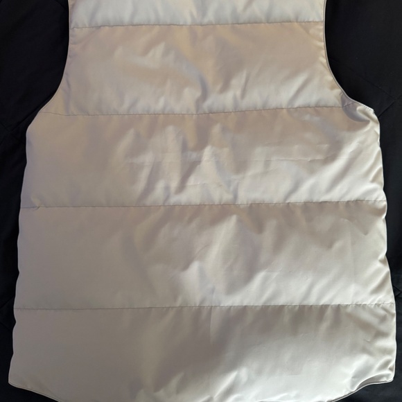 Authentic Canda Goose vest Limestone (light tan) - Picture 2 of 4